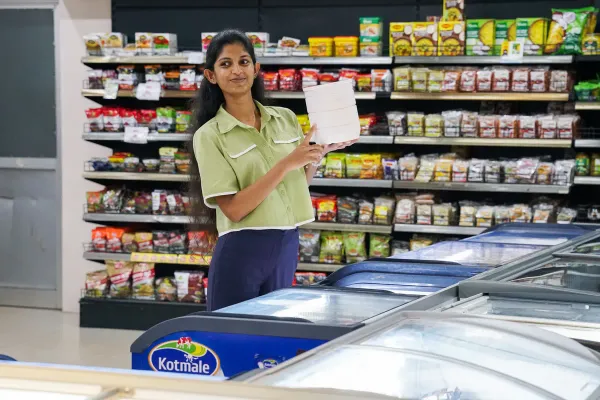 Kirimatiyana Branch Inner Aisles